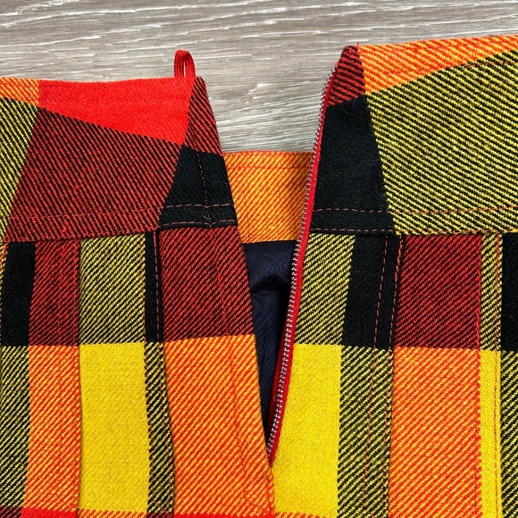 70's Plaid Pleaded Skirt - Picture 4 of 5